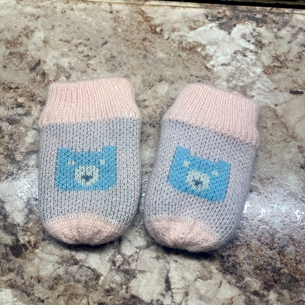 Felt lines 0-3 North Face Mittens